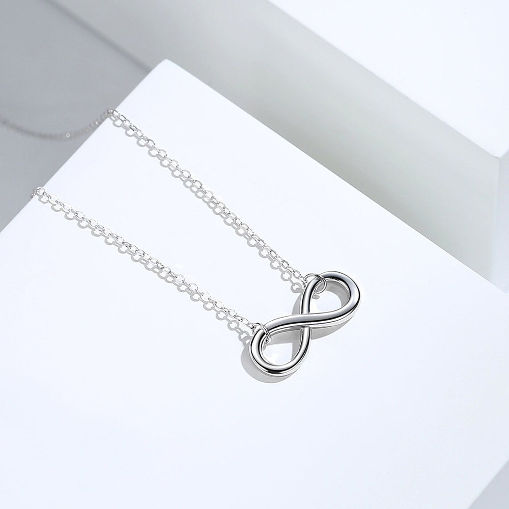 Nora necklace