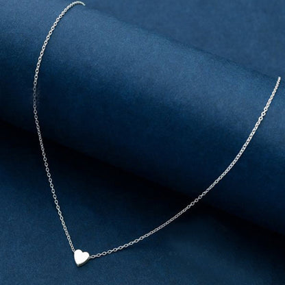 Lily necklace