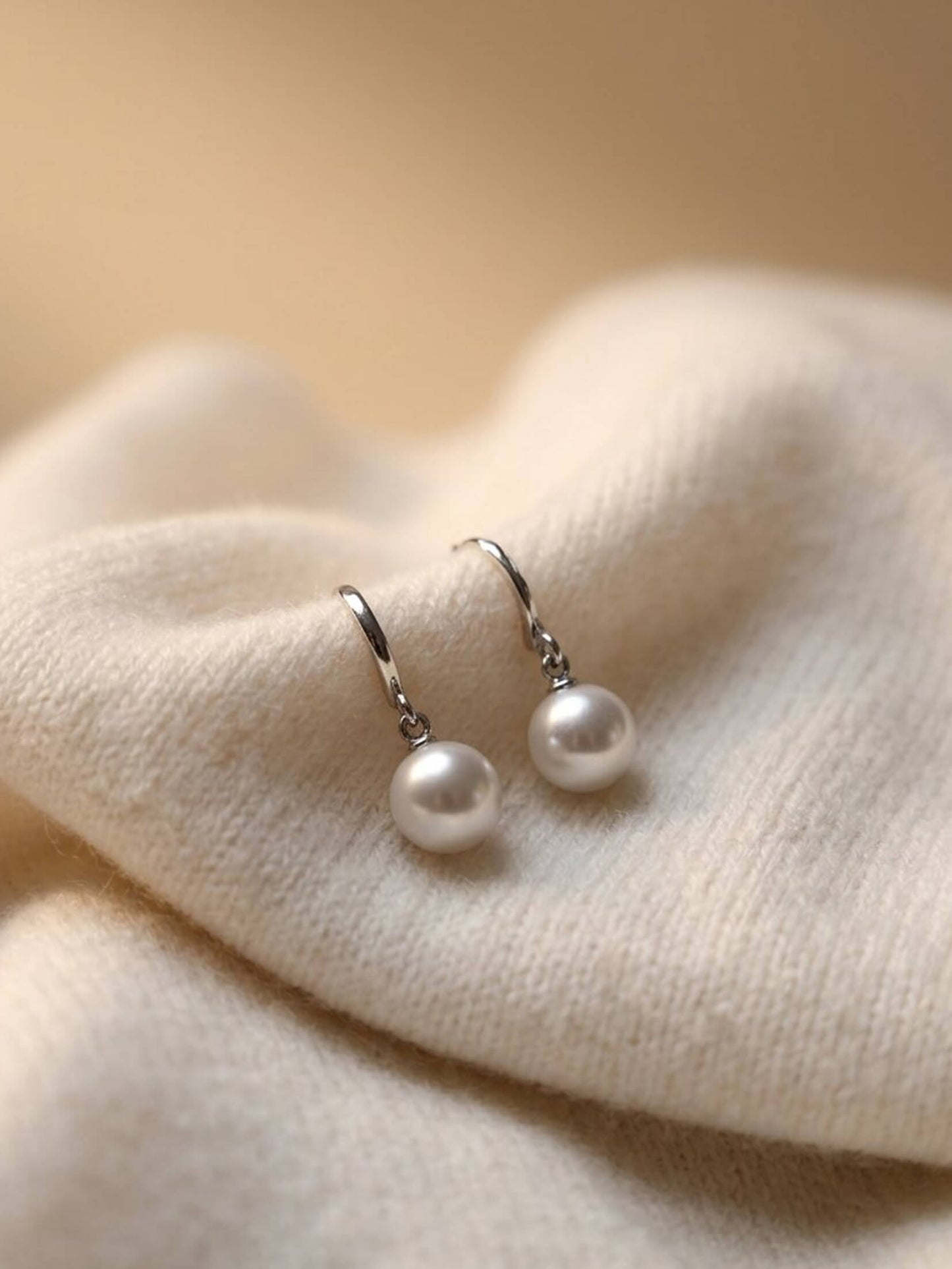 Mary earrings