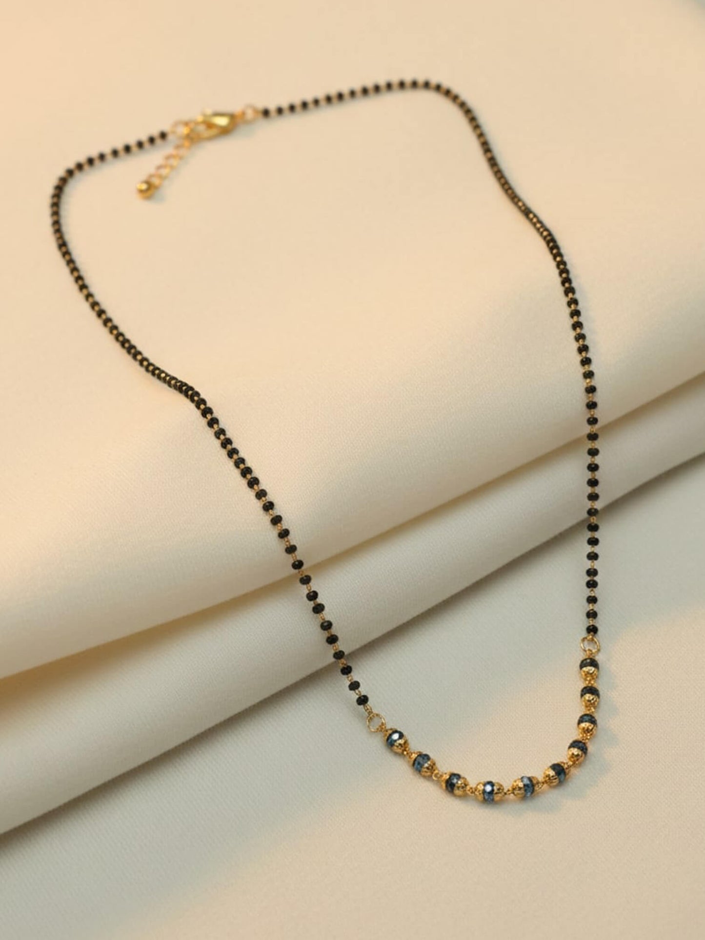 Lara mangalsutra