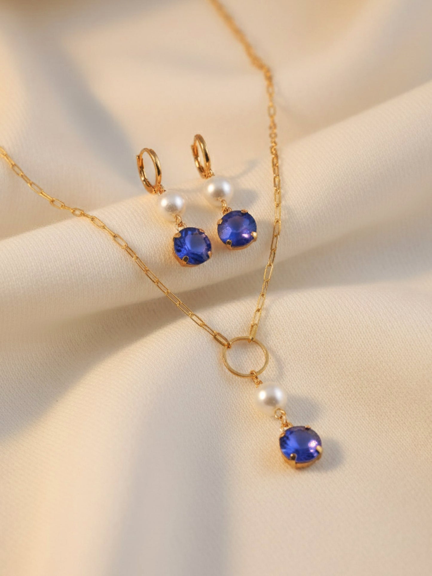 Vivienne necklace set