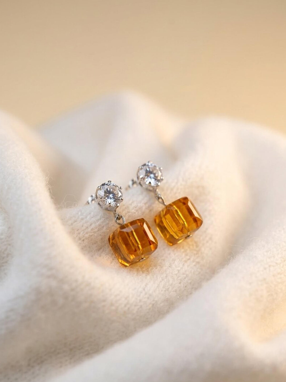 oranage square ad earrings