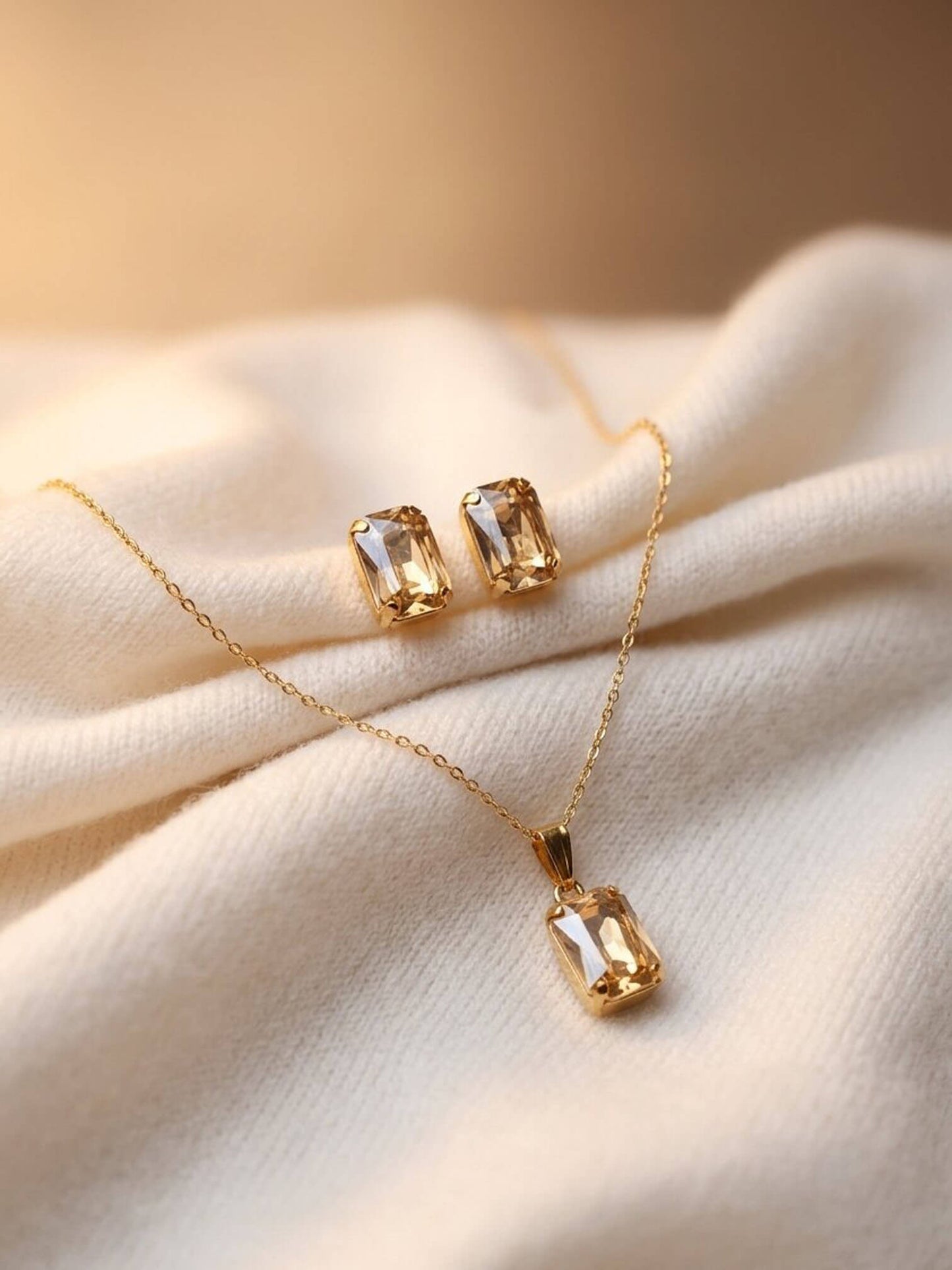 Dior necklace set
