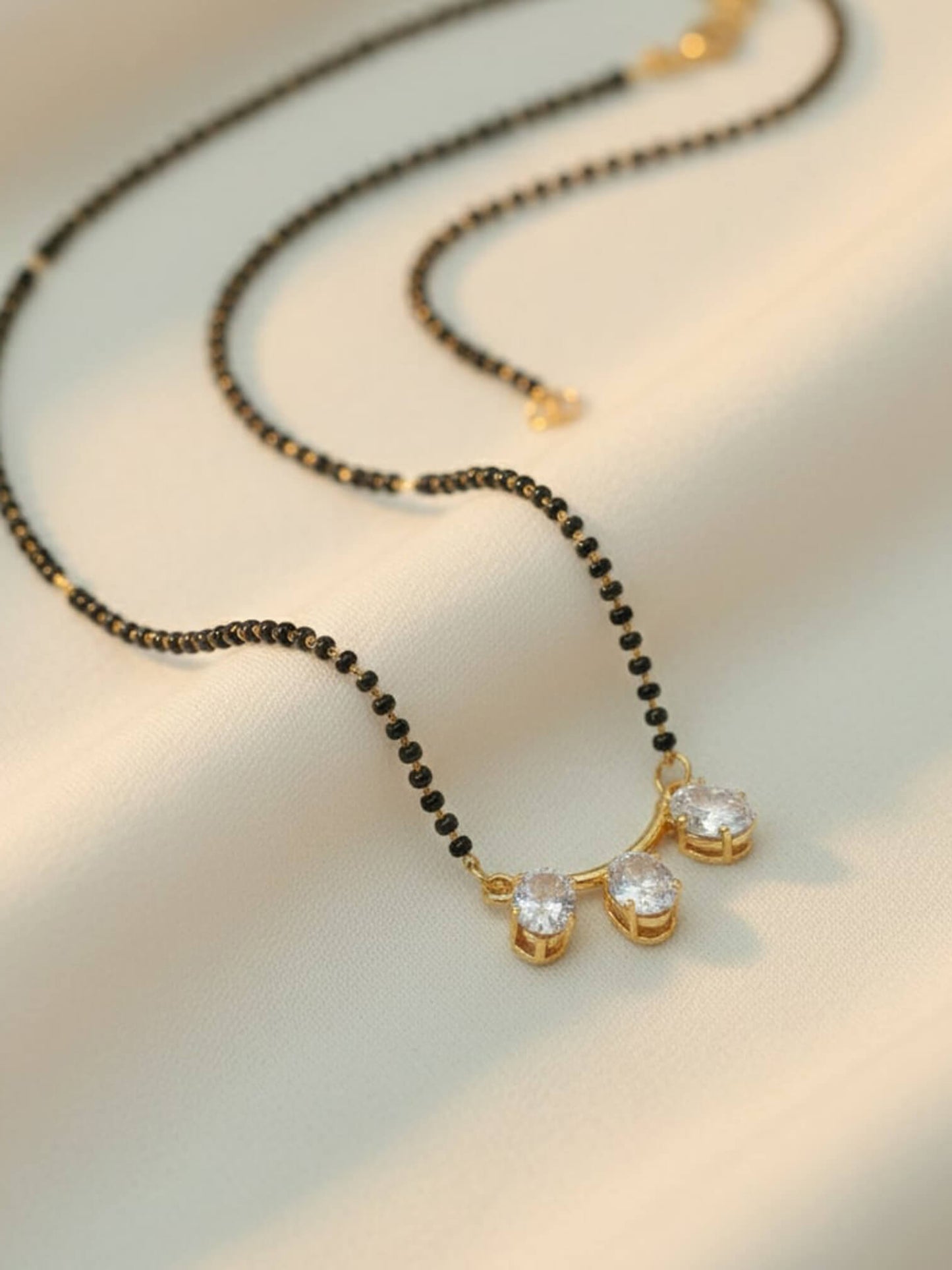 Jacqueline [oval] mangalsutra