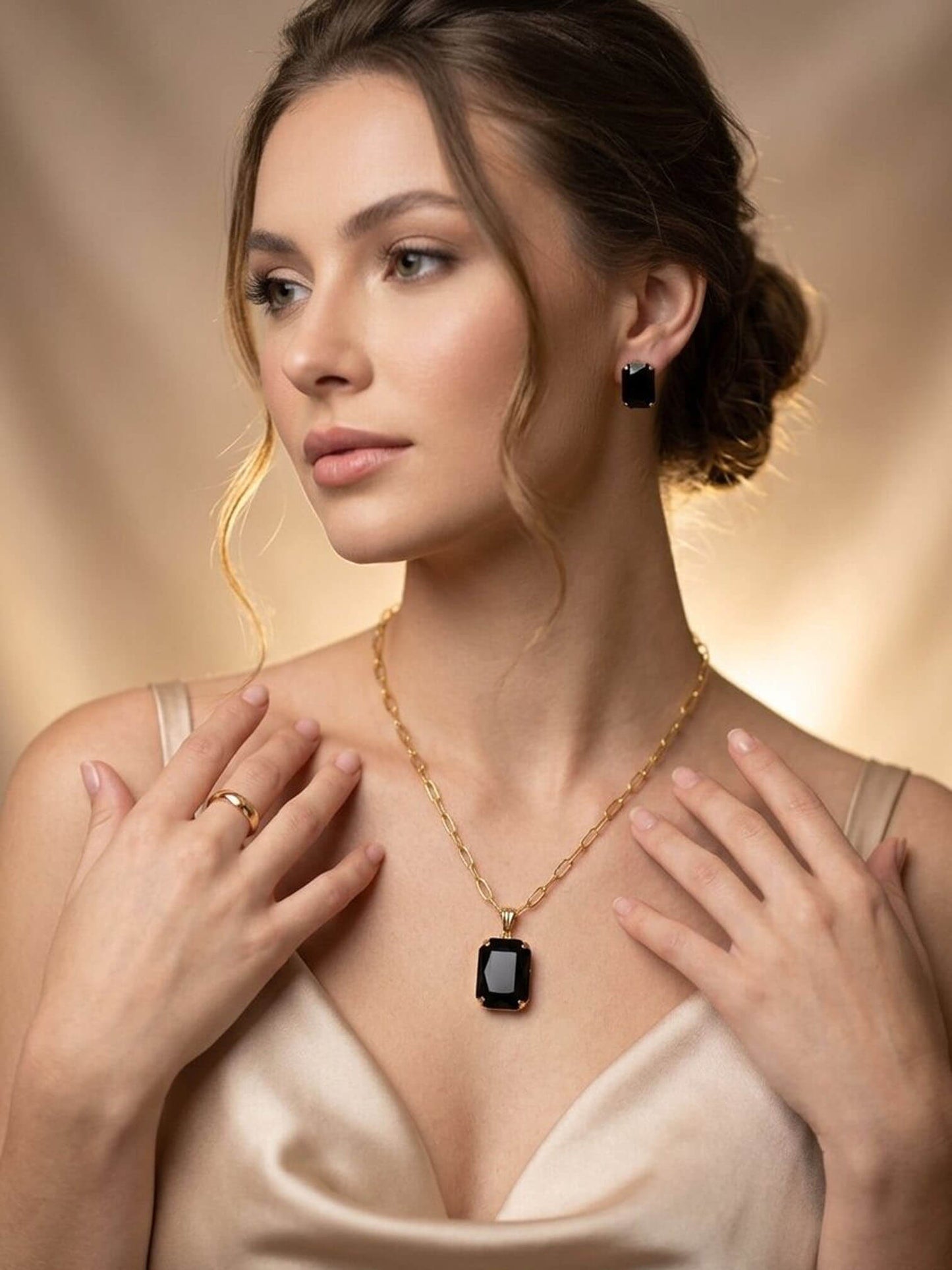 Harmoni necklace set