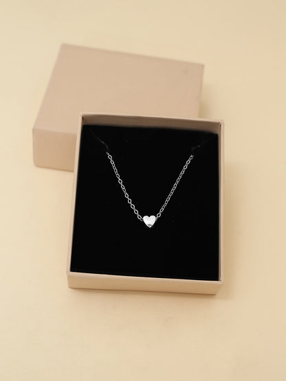Lily necklace