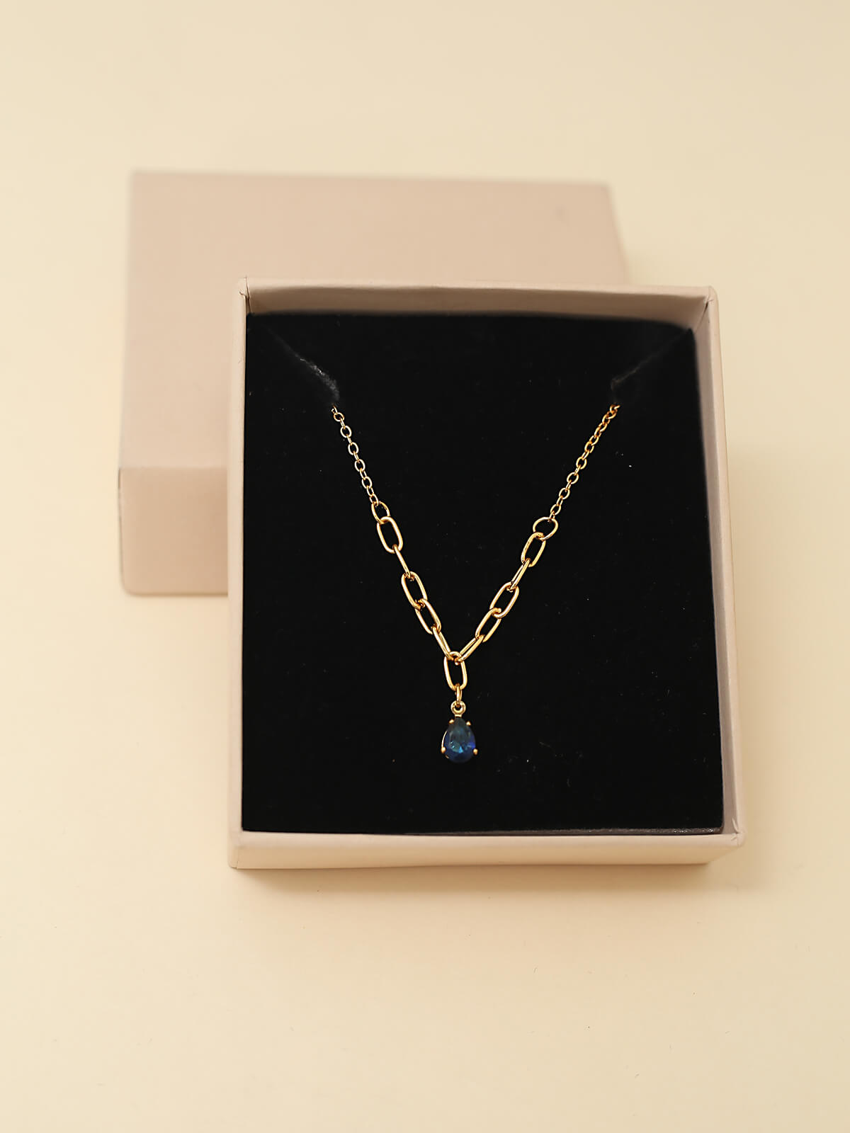 Winifred necklace
