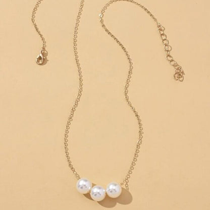 Everly necklace